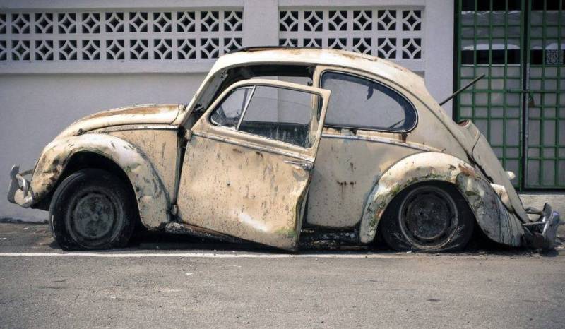 broken down car for scrapping